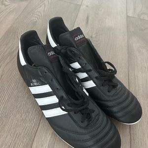 Corpa Mundial adidas soccer cleats size 10 1/2 never worn